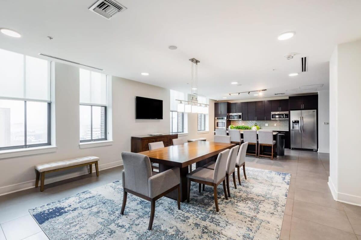 2B 2Ba Luxury Downtown Suite Rooftop Deck & Gym Baltimore Exterior photo